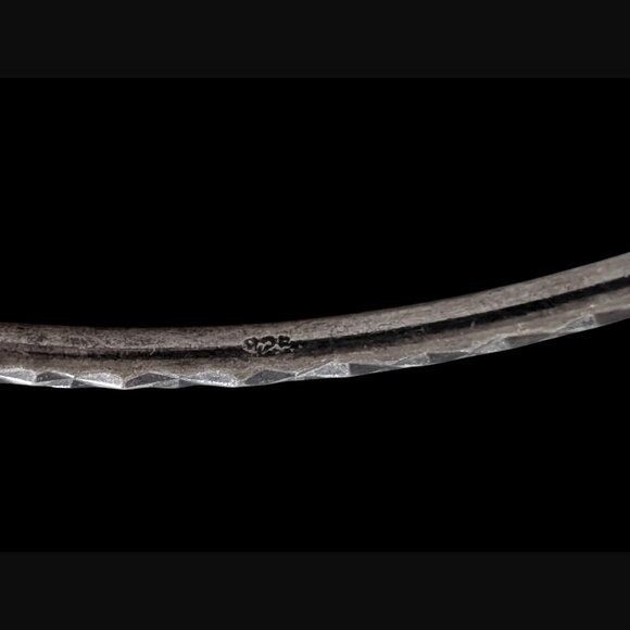 925 Sterling Silver Textured Diamond Pattern Size 8" 2mm Bangle Bracelet - Picture 9 of 12